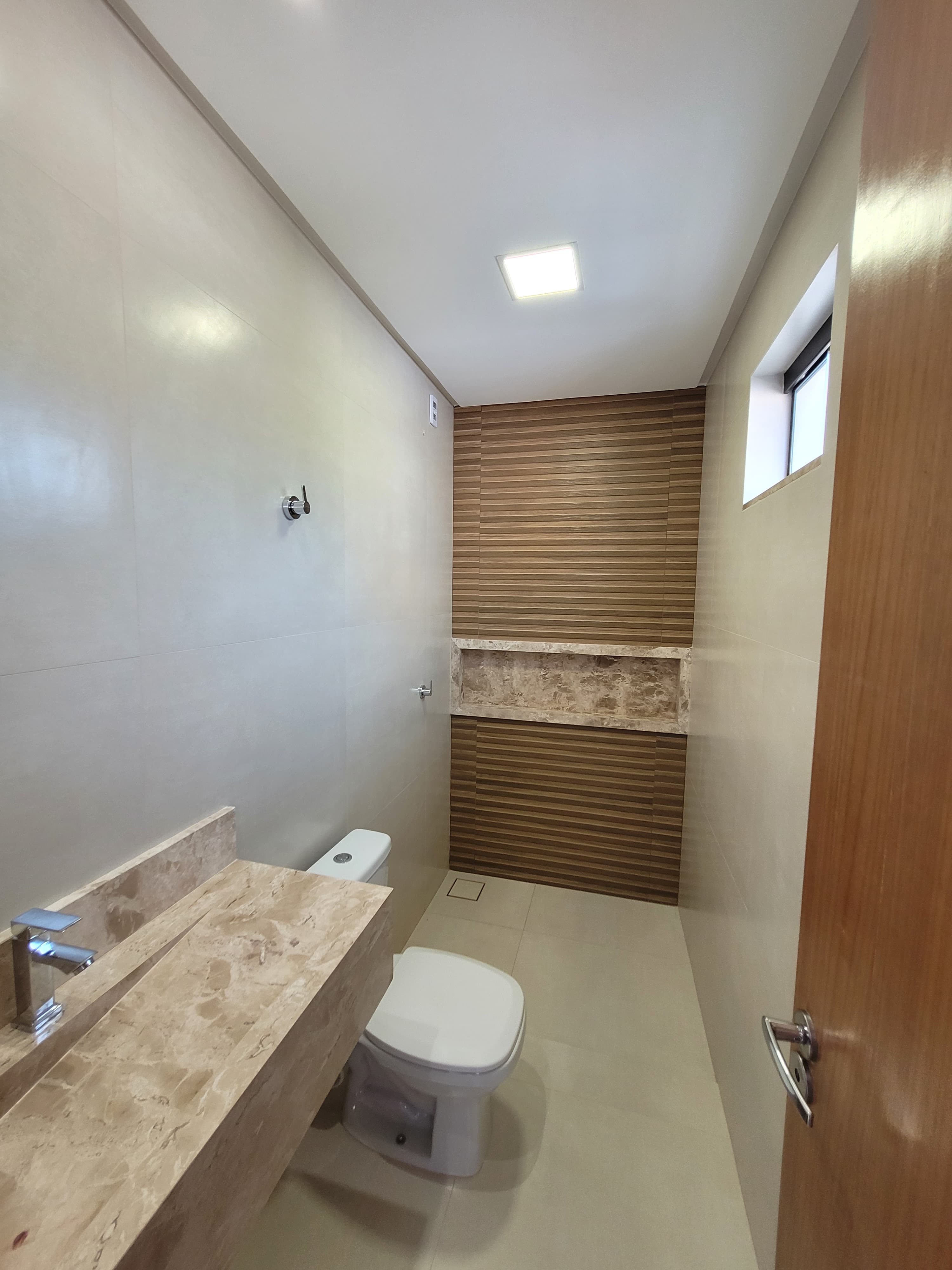 Imagem Sobrado com 3 Quartos à Venda, 147 m²em Vila Rosa - Goiânia