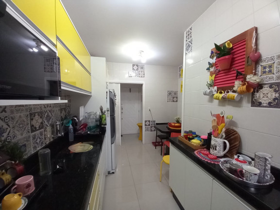 Imagem Apartamento com 2 Quartos à Venda, 69 m²em Centro - Florianópolis