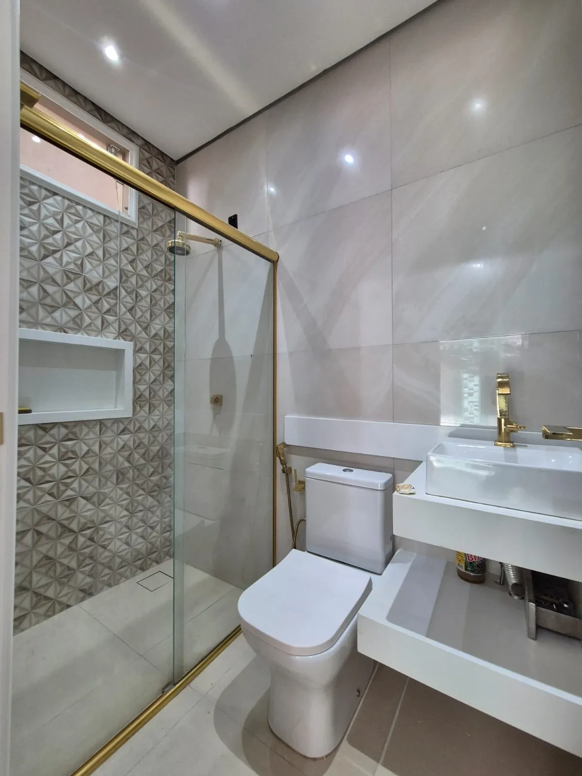 Imagem Casa com 3 Quartos à Venda, 250 m² em Novo Aleixo - Manaus