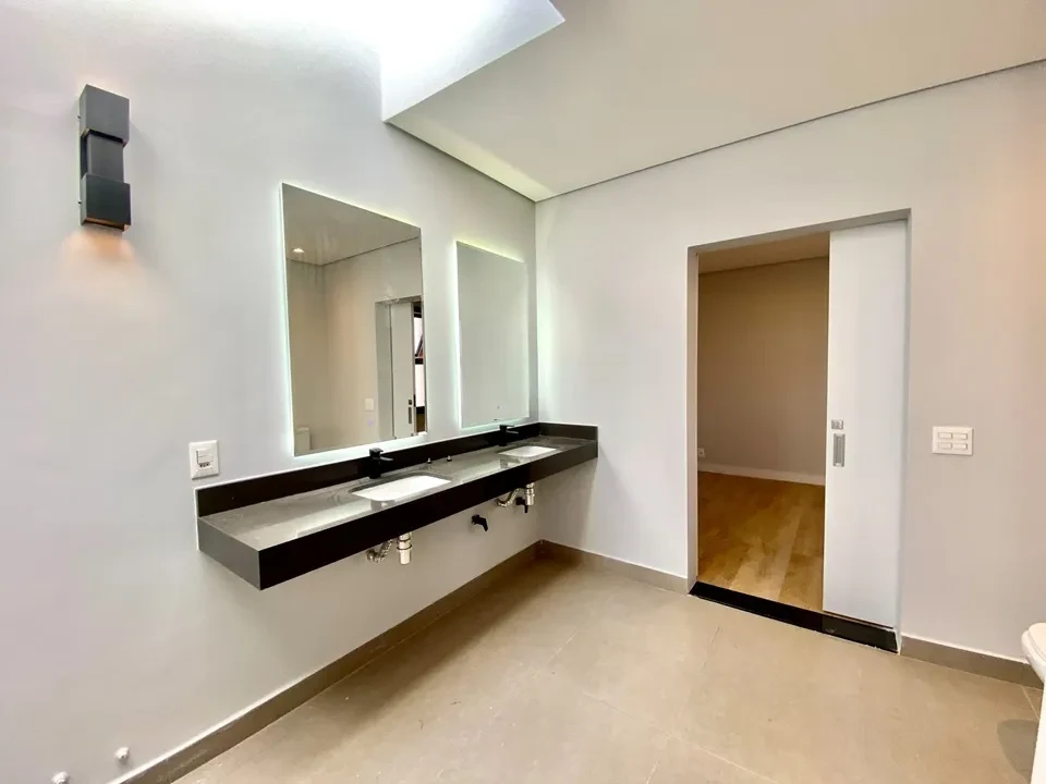 Imagem Casa de Condomínio com 3 Quartos à Venda, 267 m² em Jardim Novo Mundo - Jundiaí
