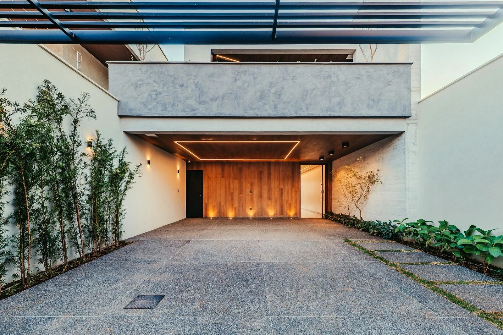 Imagem Sobrado com 3 Quartos à Venda, 217 m² em Jardim América - Goiânia