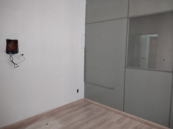 Sala Comercial à Venda, 26 m² em Centro - Niterói