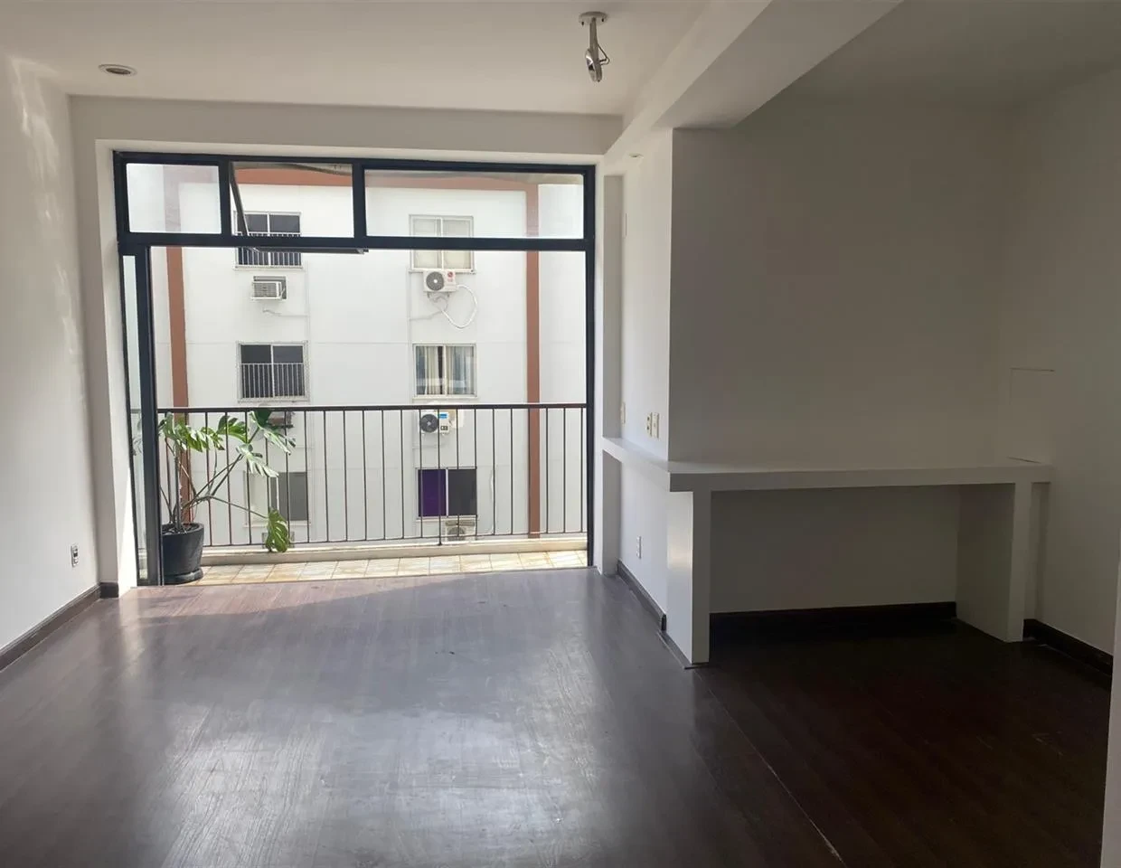 Imagem Apartamento com 2 Quartos à Venda, 85 m² em Humaitá - Rio de Janeiro