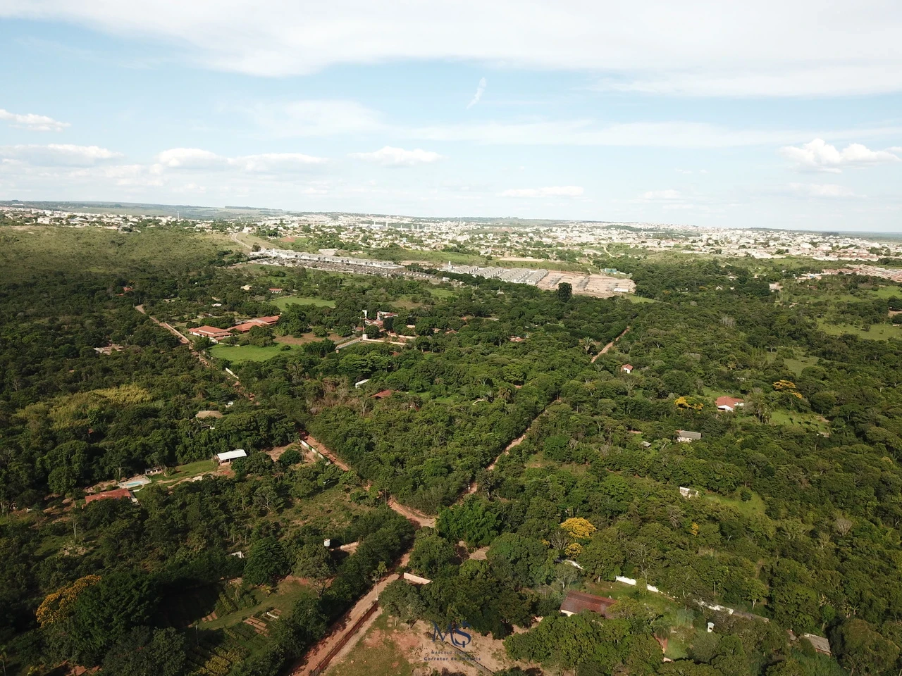 Imagem Fazenda à Venda, 18580 m² em Chácaras Ipanema - Valparaíso de Goiás