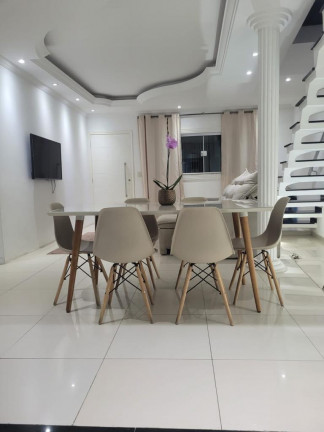 Foto do imóvel: Sobrado com 3 Quartos à Venda, 165 m² em Vila Itapoan - Guarulhos