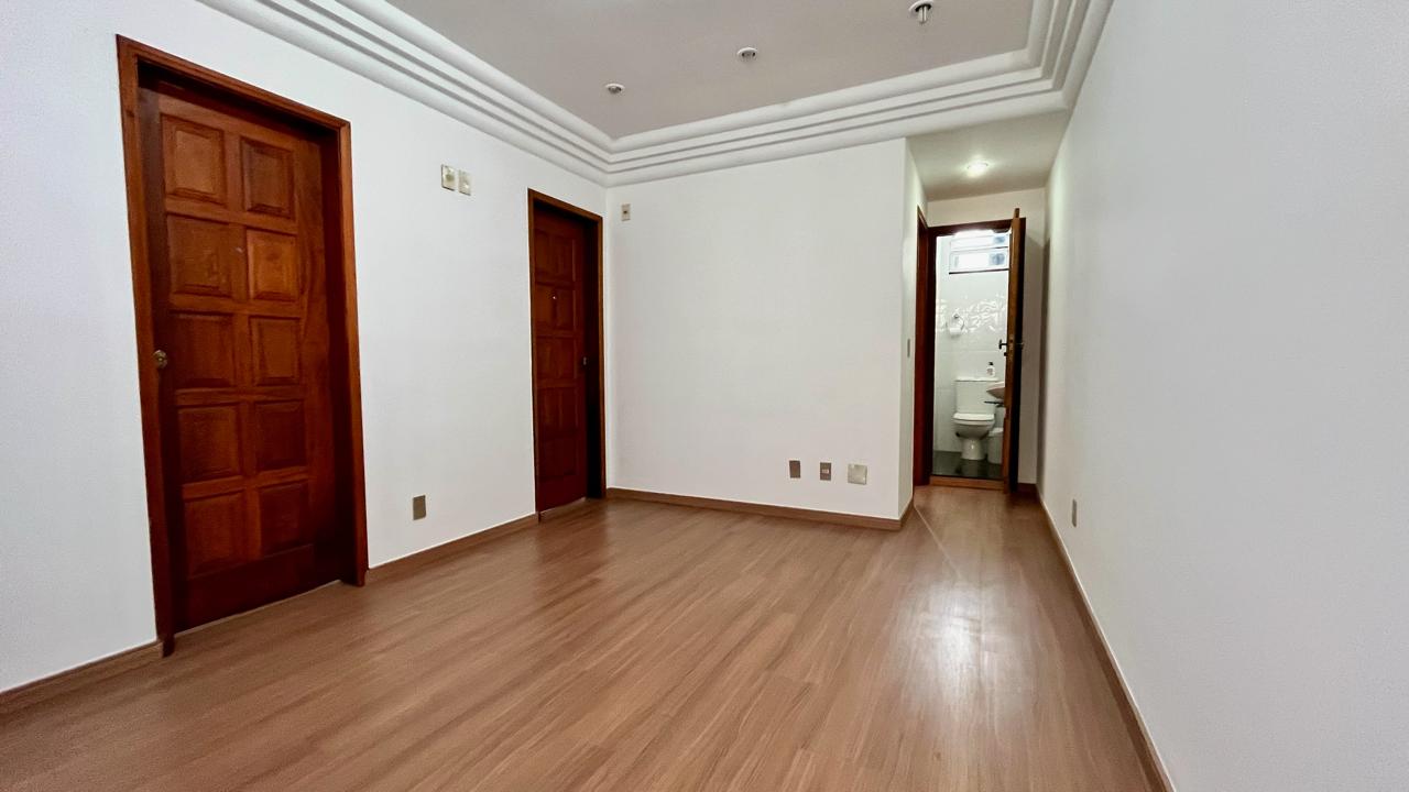 Imagem Sala Comercial à Venda, 32 m²em Centro - Juiz de Fora