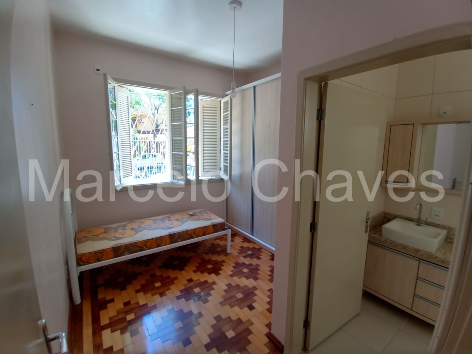 Imagem Casa com 11 Quartos à Venda, 265 m² em Partenon - Porto Alegre