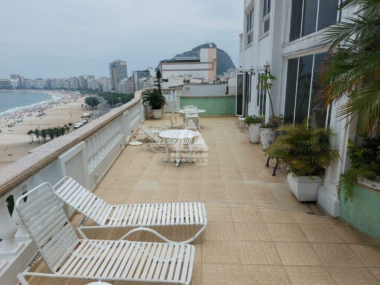 Cobertura com 4 Quartos à Venda, 744 m²em Copacabana - Rio de Janeiro
