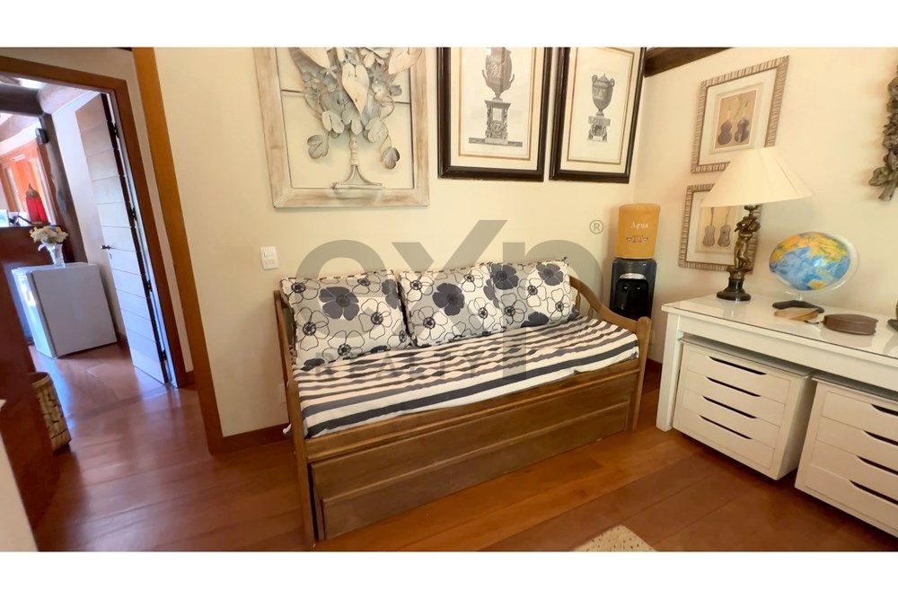 Foto do imóvel: Casa de Condomínio com 5 Quartos à Venda, 290 m² em Cuiabá - Petrópolis