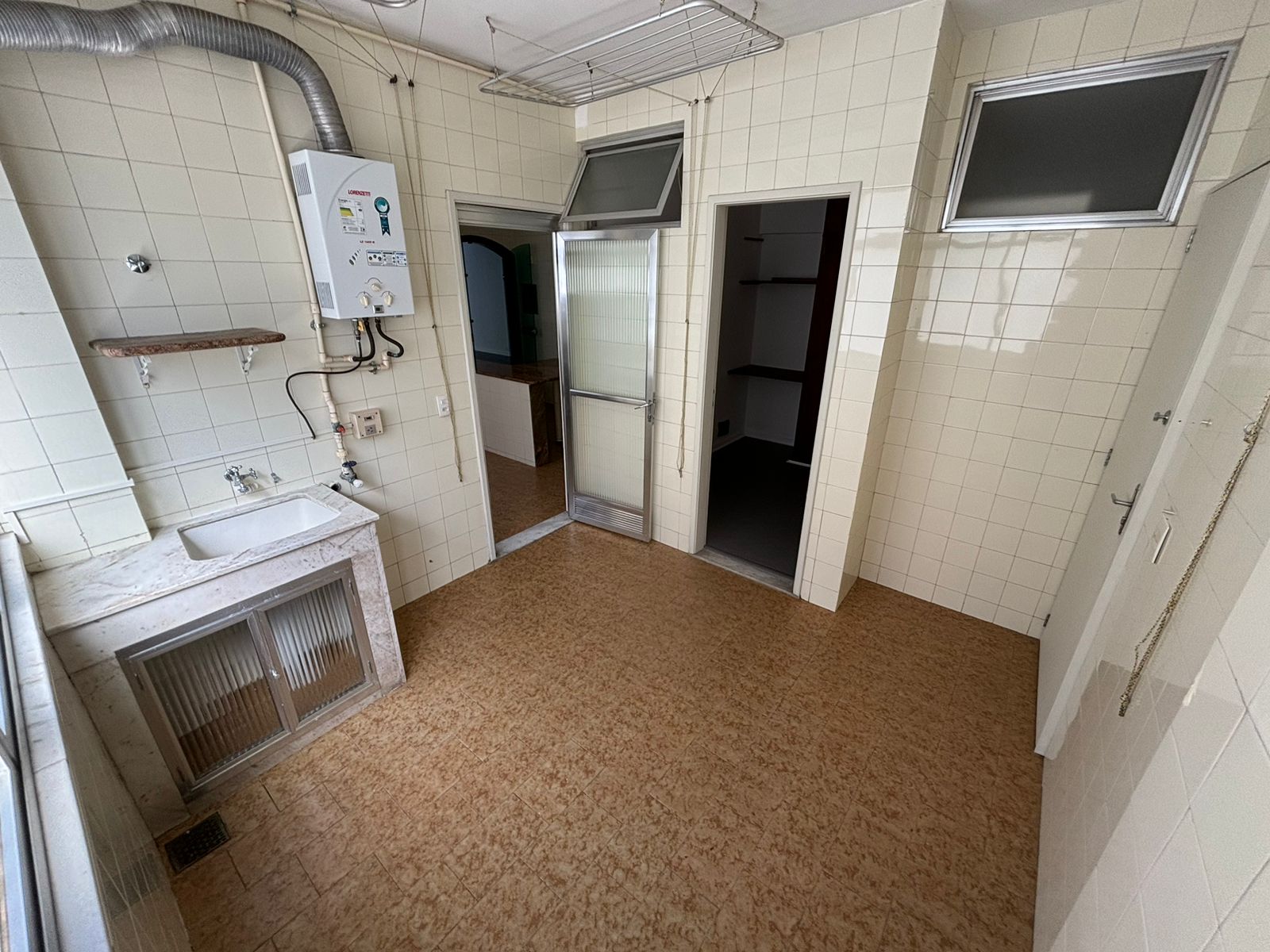 Imagem Apartamento com 3 Quartos à Venda, 208 m² em Centro - Petrópolis