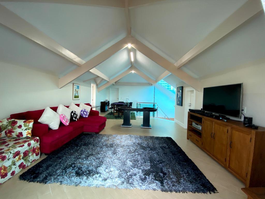 Foto do imóvel: Casa de Condomínio com 6 Quartos à Venda, 700 m² em Barra da Tijuca - Rio de Janeiro