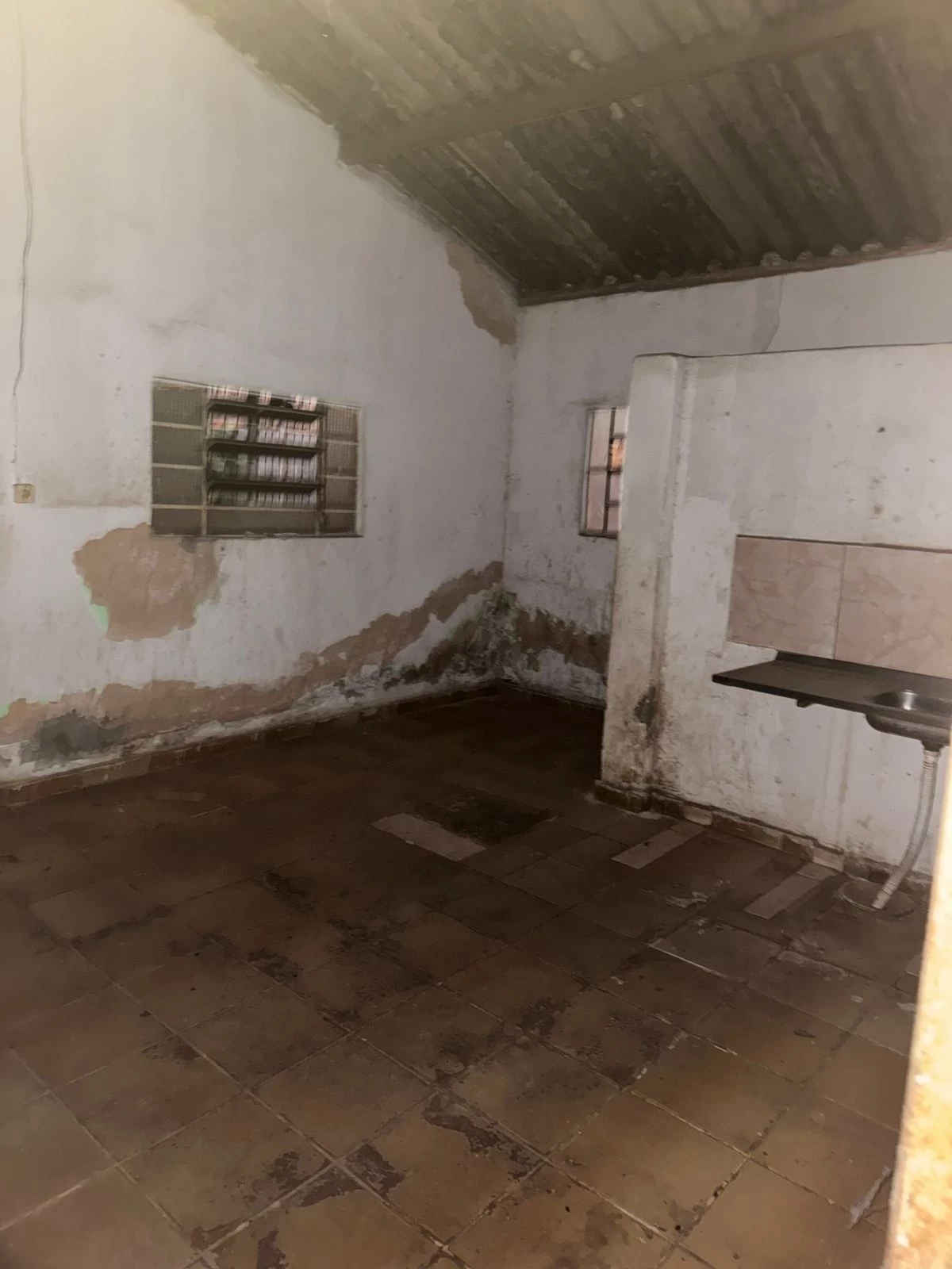 Imagem Casa com 3 Quartos à Venda, 100 m² em Setor Garavelo - Aparecida de Goiânia