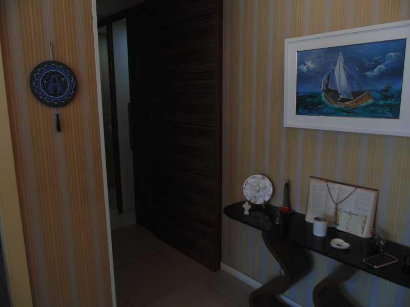 Imagem Cobertura com 4 Quartos à Venda, 299 m²em Piratininga - Niterói