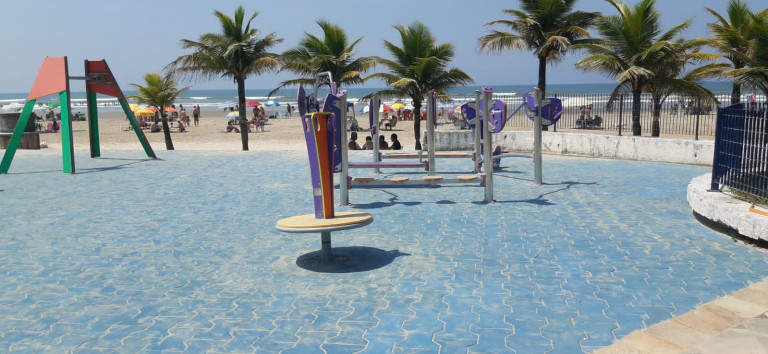 Imagem Casa com 1 Quarto à Venda, 78 m² em Real - Praia Grande