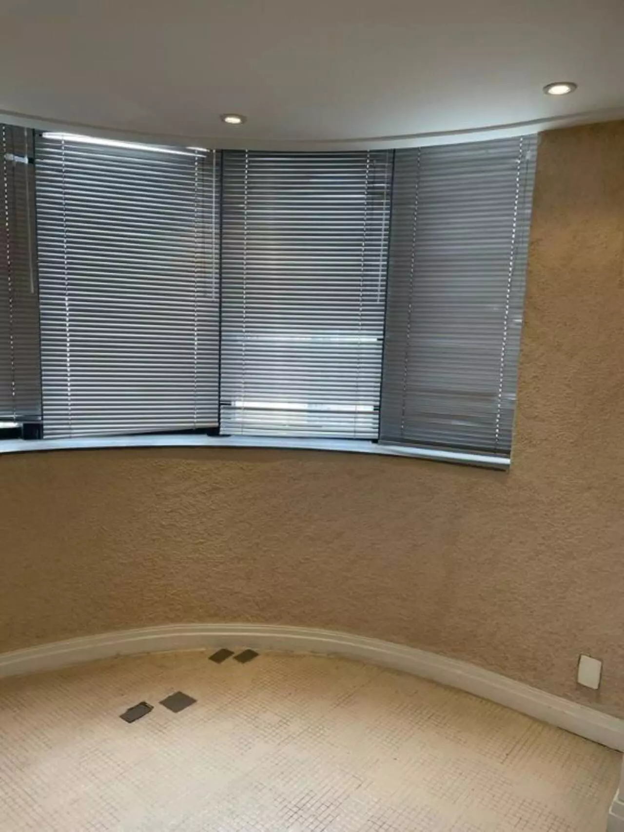 Imagem Sala Comercial à Venda ou Locação, 43 m² em Indianópolis - São Paulo