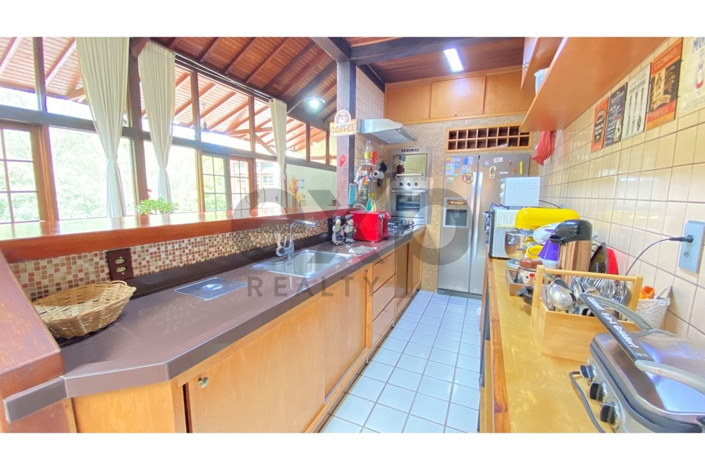 Foto do imóvel: Casa de Condomínio com 5 Quartos à Venda, 317 m² em Itaipava - Petrópolis