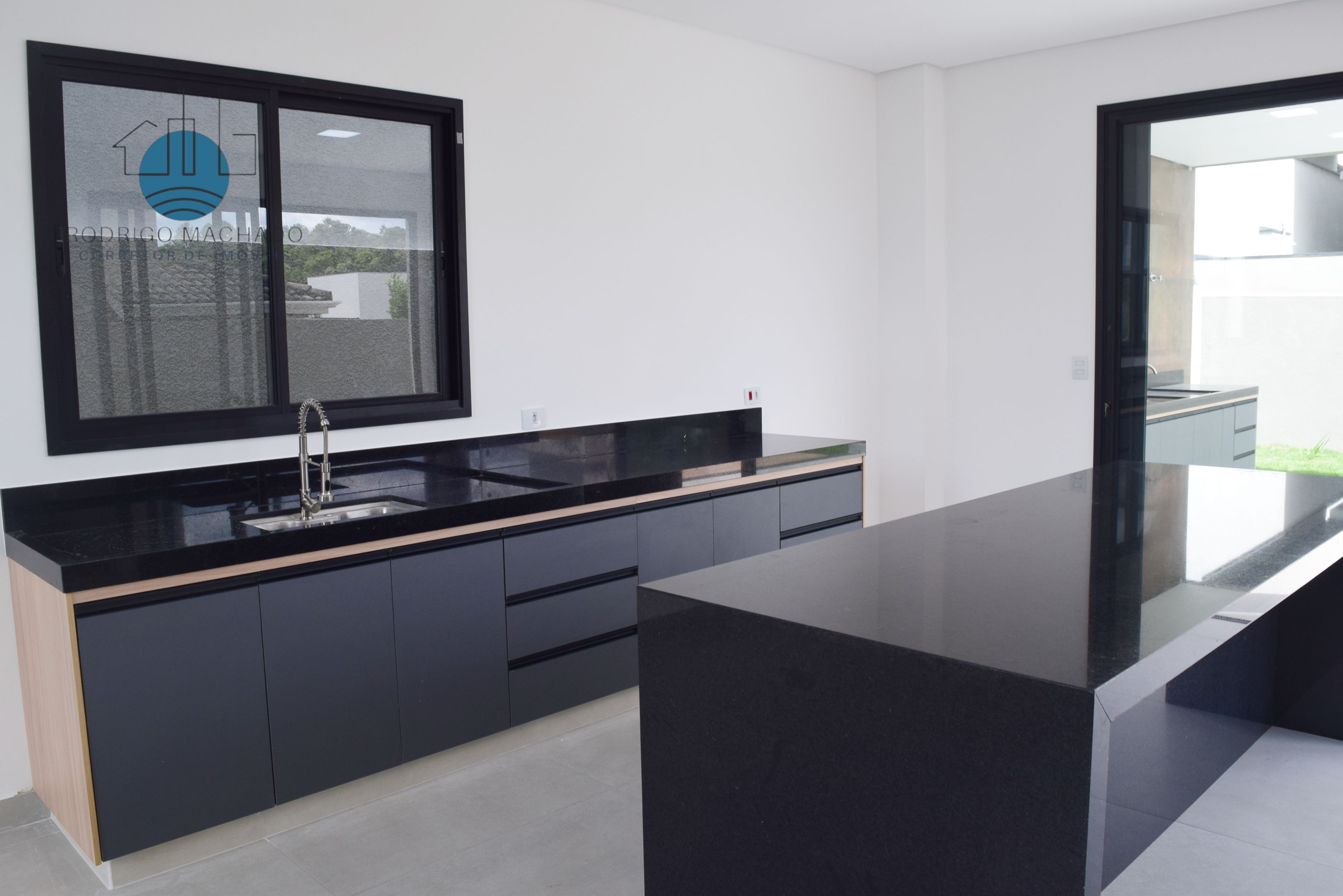 Imagem Sobrado com 3 Quartos à Venda, 300 m² em Condomínio Atibaia Park I - Atibaia