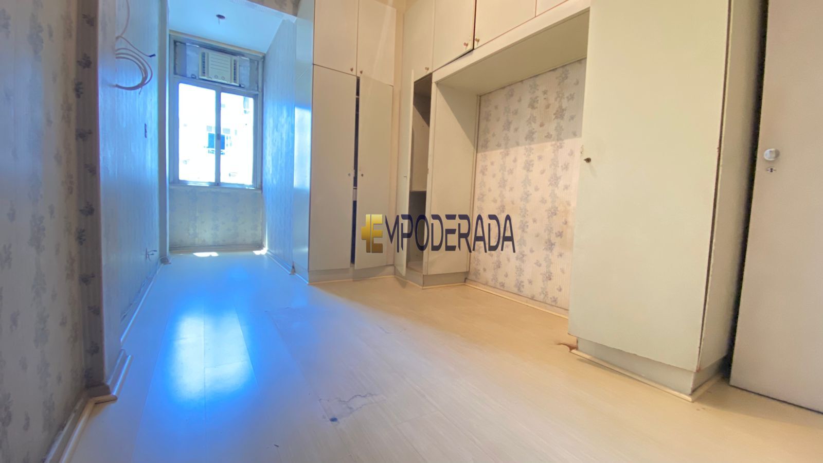 Imagem Apartamento com 2 Quartos à Venda, 70 m² em Copacabana - Rio de Janeiro