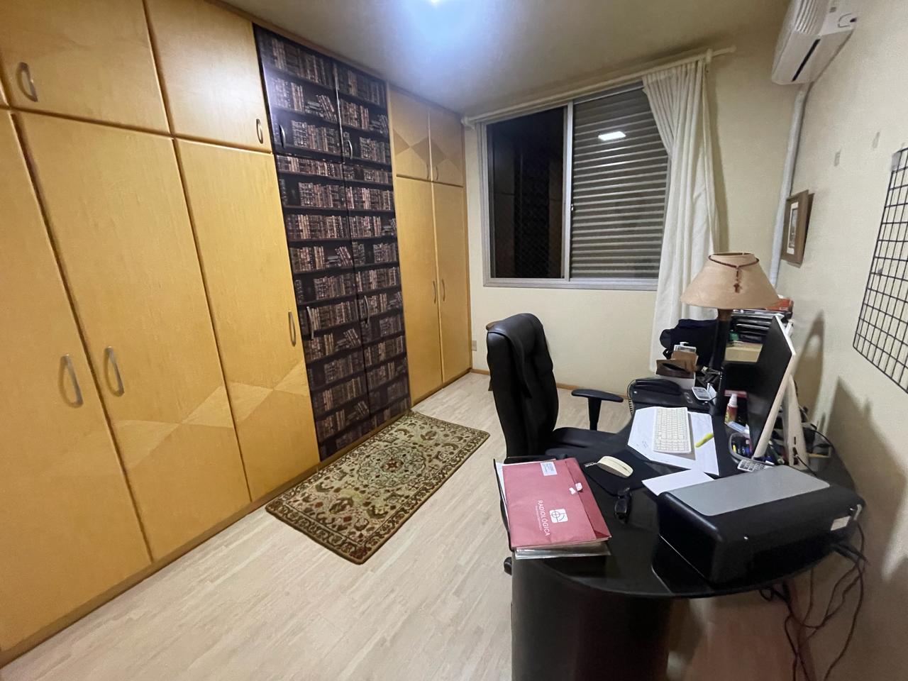 Imagem Apartamento com 4 Quartos à Venda, 224 m²em Centro - Florianópolis