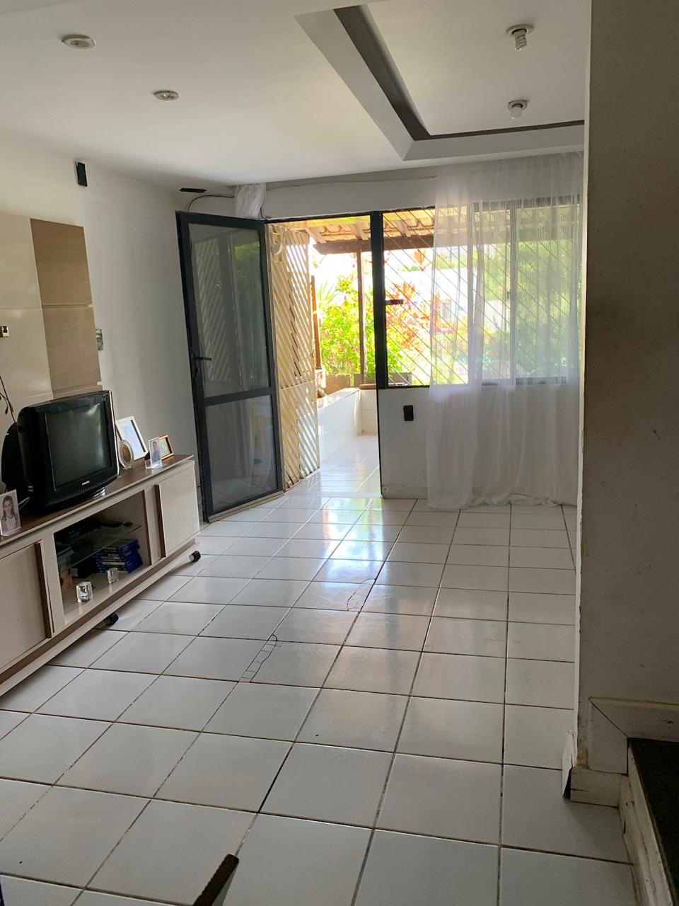 Imagem Casa de Condomínio com 5 Quartos à Venda, 220 m²em Piatã - Salvador