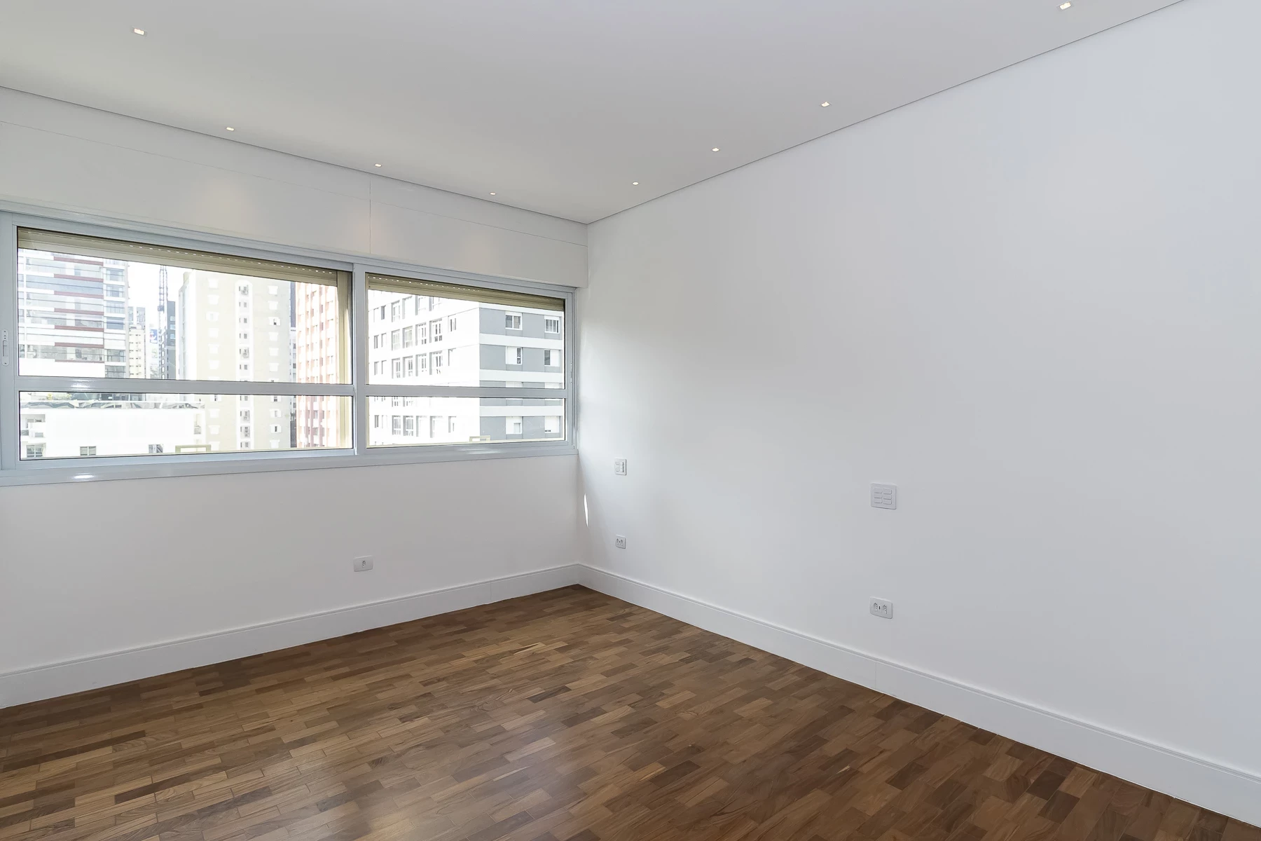 Imagem Apartamento com 3 Quartos à Venda, 213 m² em Cerqueira César - São Paulo