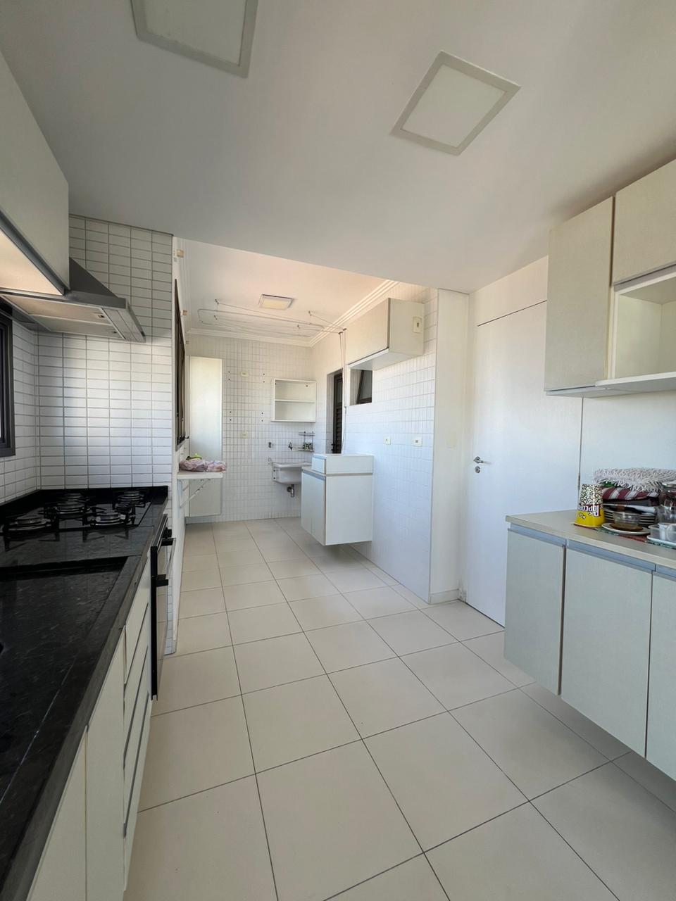 Imagem Apartamento com 3 Quartos para Alugar, 130 m²em Centro - Taubaté