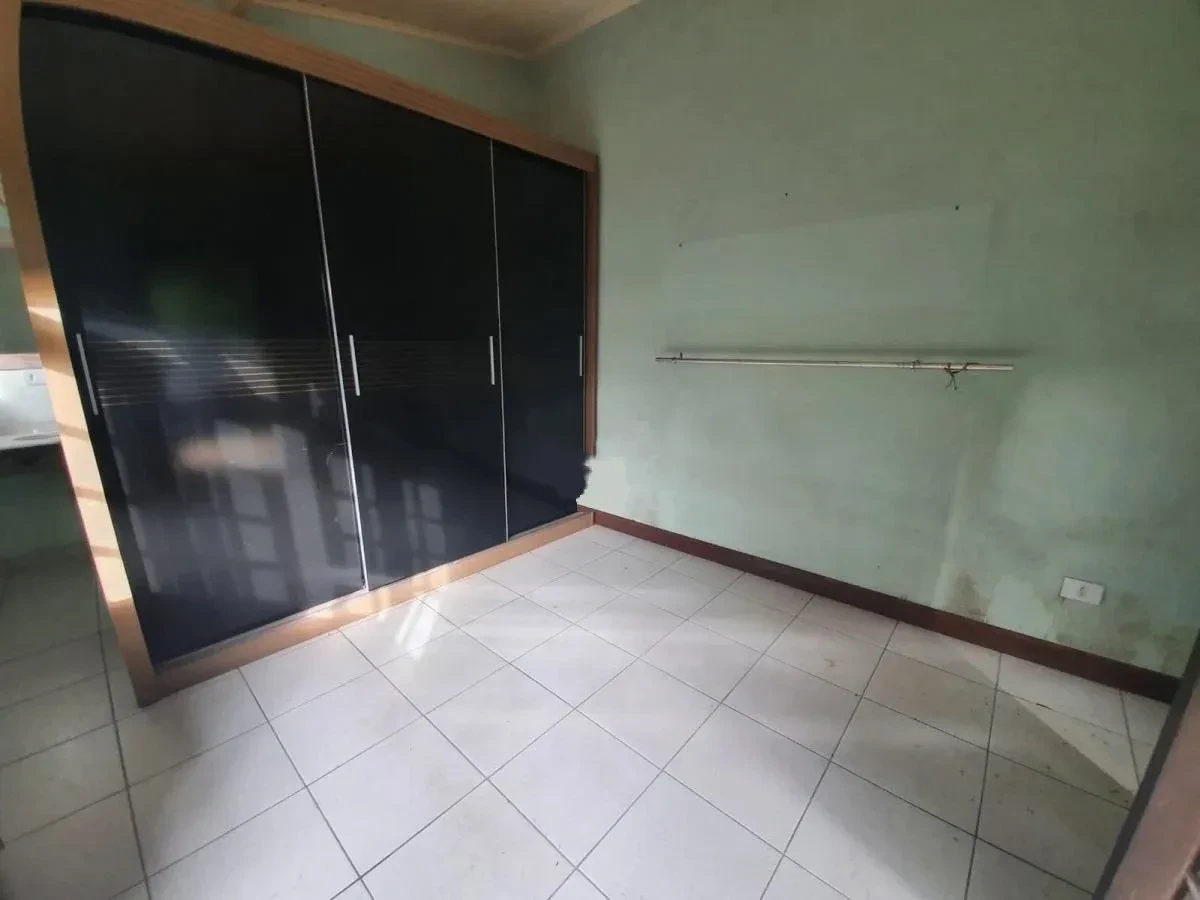 Imagem Casa com 2 Quartos à Venda, 200 m² em Chácaras Aurora - Embu das Artes