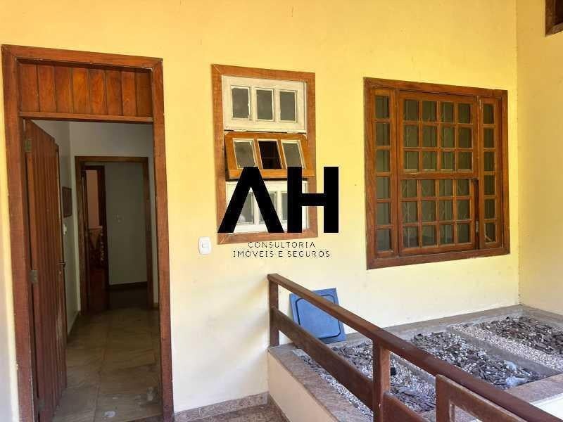 Imagem Casa com 4 Quartos à Venda, em Muriqui - Niterói