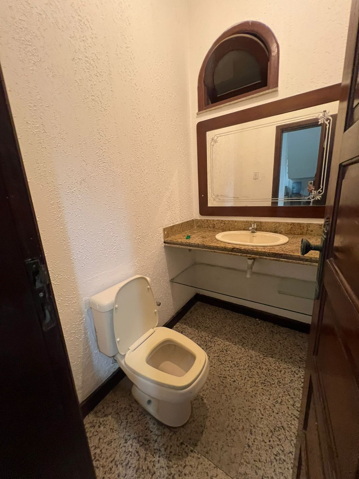 Imagem Casa com 4 Quartos para Alugar, 1 m² em Umarizal - Belém
