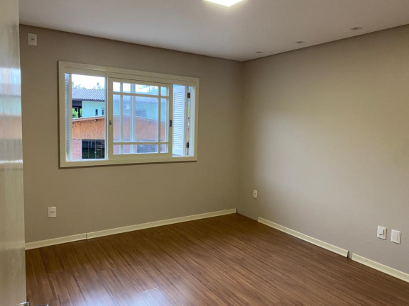 Imagem Casa com 3 Quartos à Venda, 268 m² em Centro - Picada Café