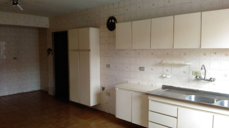 Imóvel Comercial para Alugar,  em Vila Mercês - Carapicuíba