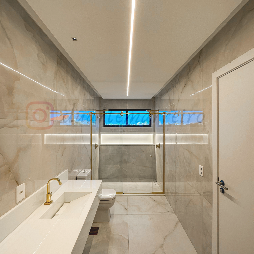 Imagem Casa de Condomínio com 5 Quartos à Venda, 388 m²em Cidade Alpha - Eusébio