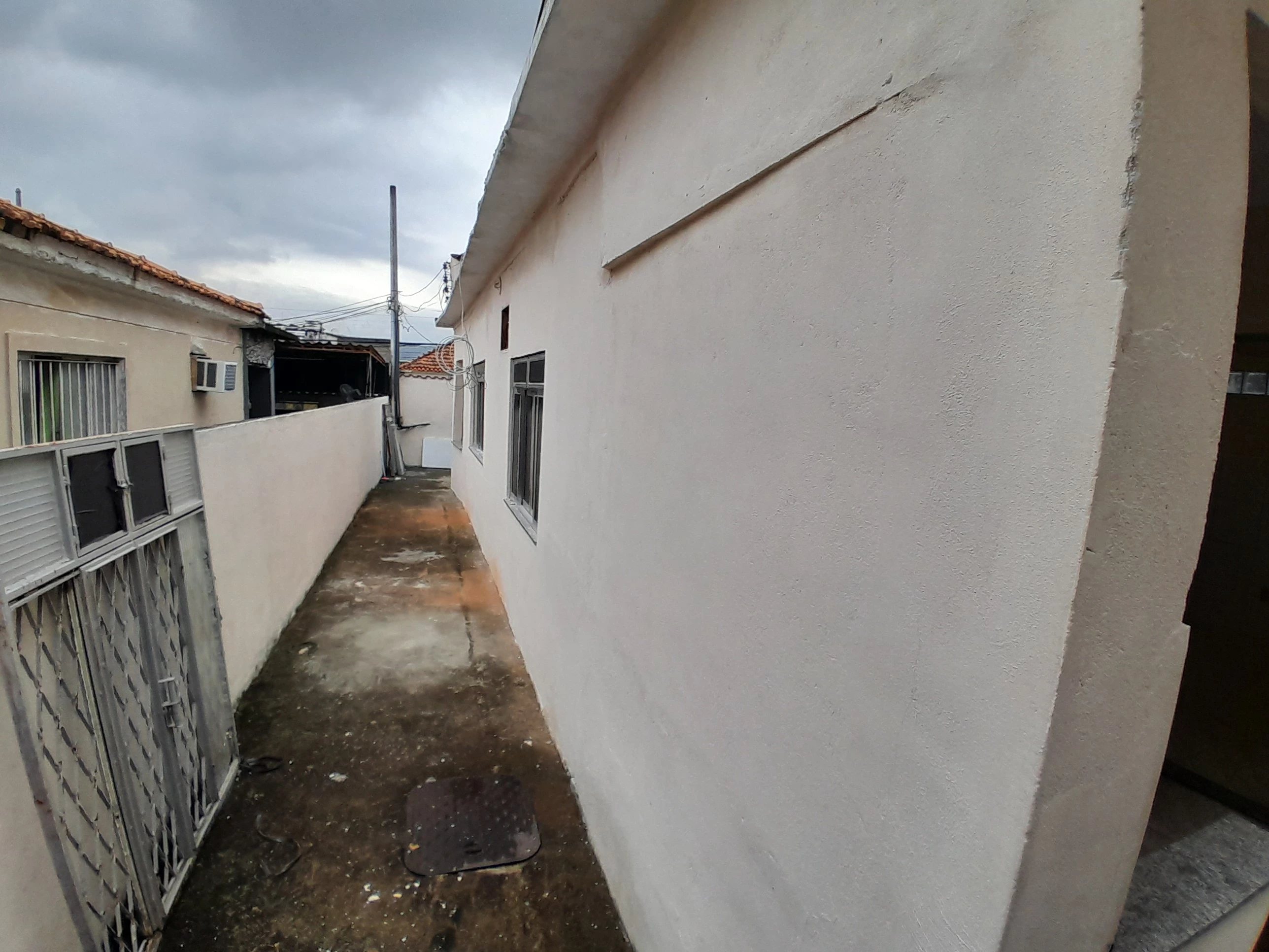 Imagem Casa com 2 Quartos à Venda, 112 m² em Bangu - Rio de Janeiro