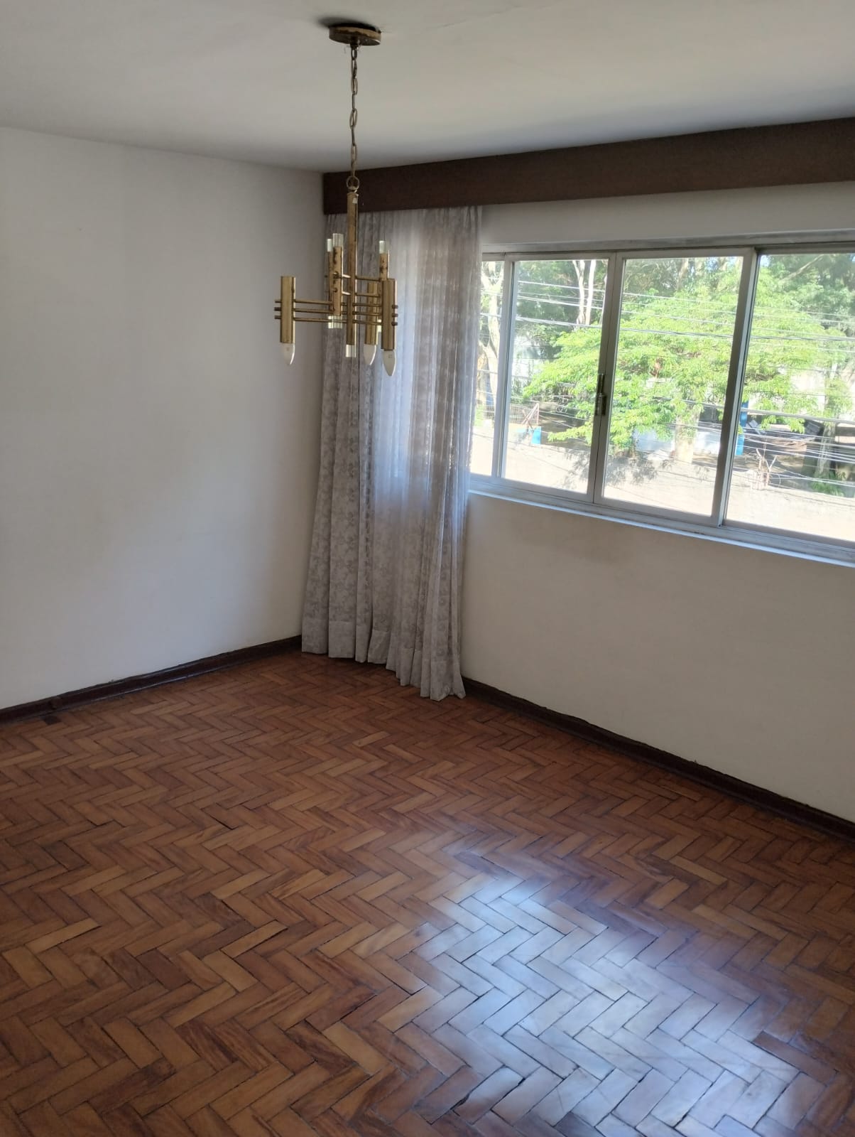 Imagem Casa com 6 Quartos à Venda, 272 m²em Vila Água Funda - São Paulo