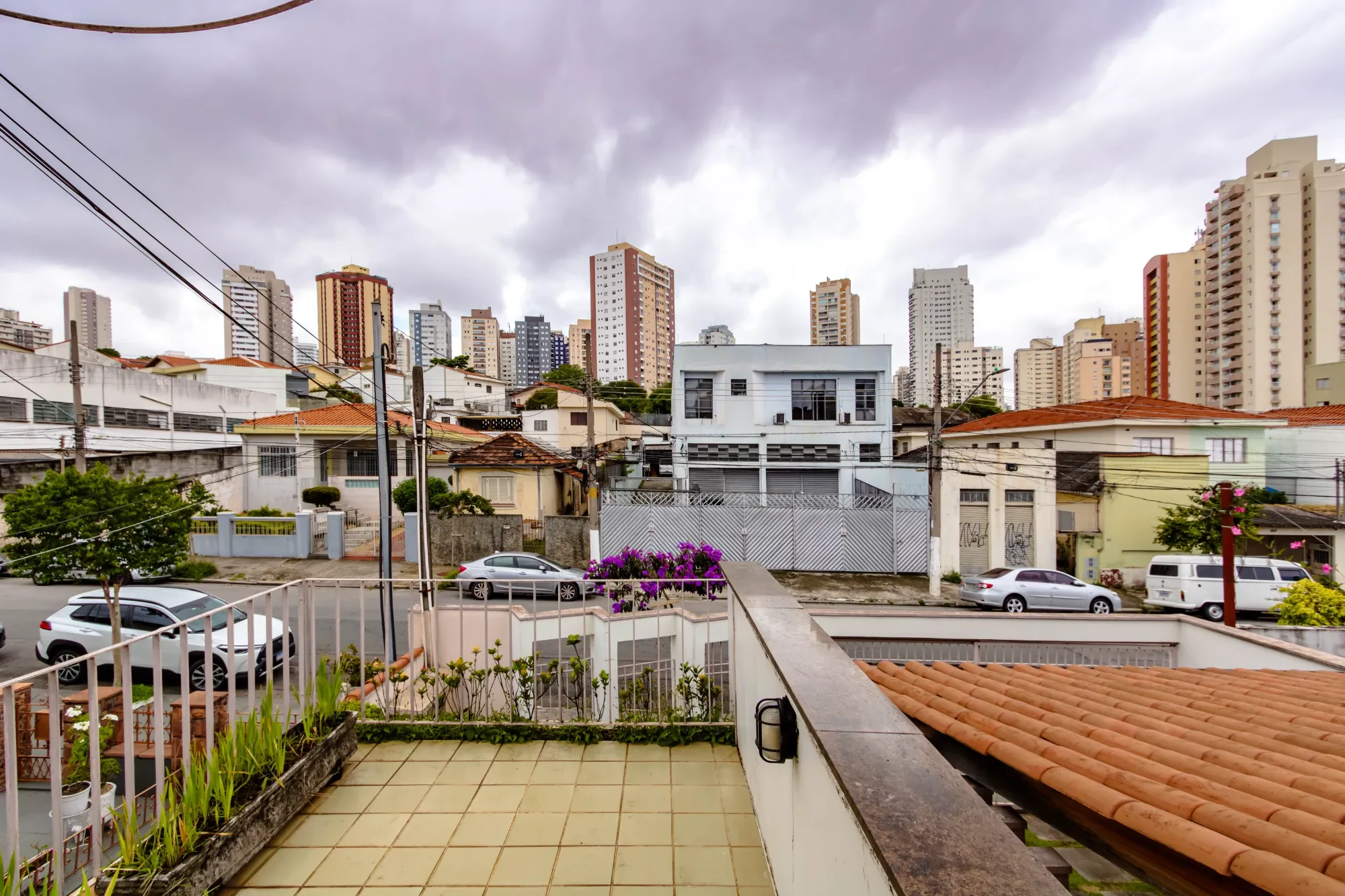 Imagem Sobrado com 4 Quartos para Alugar, 360 m² em Vila Gumercindo - São Paulo