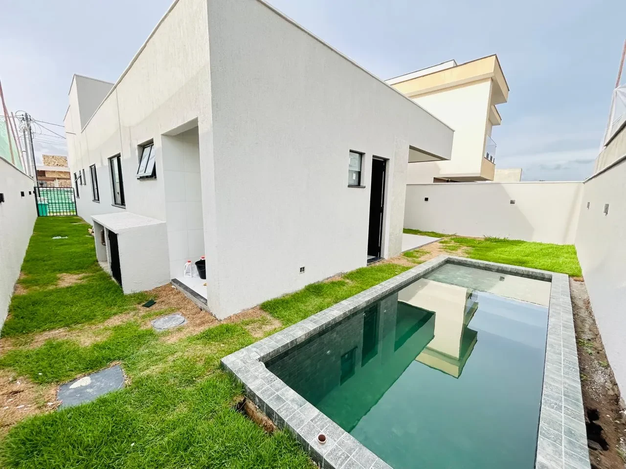 Imagem Casa de Condomínio com 3 Quartos à Venda, 144 m² em Cidade Alpha - Eusébio