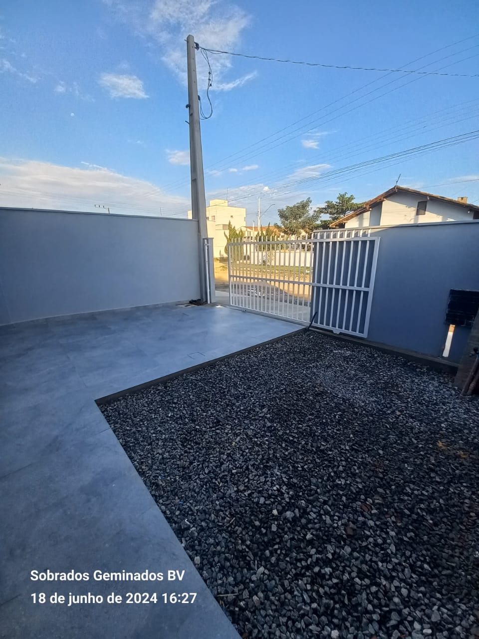 Imagem Sobrado com 2 Quartos à Venda, 65 m²em Quinta dos Açorianos  - Barra Velha