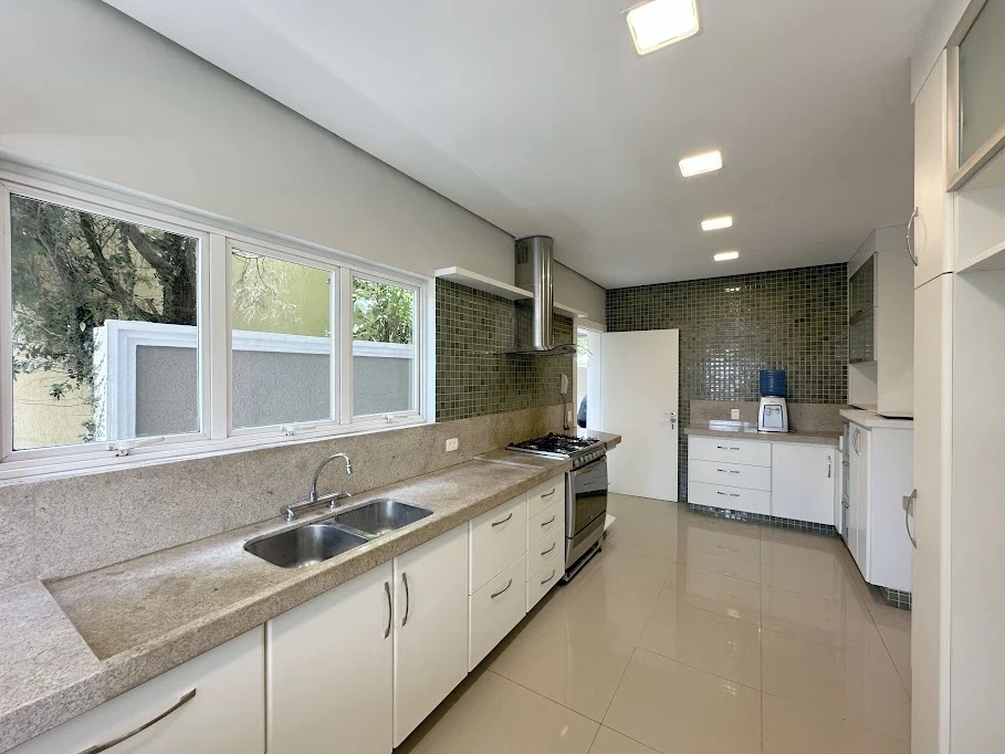 Foto do imóvel: Casa de Condomínio com 4 Quartos à Venda, 450 m² em Pousada dos Bandeirantes - Carapicuíba