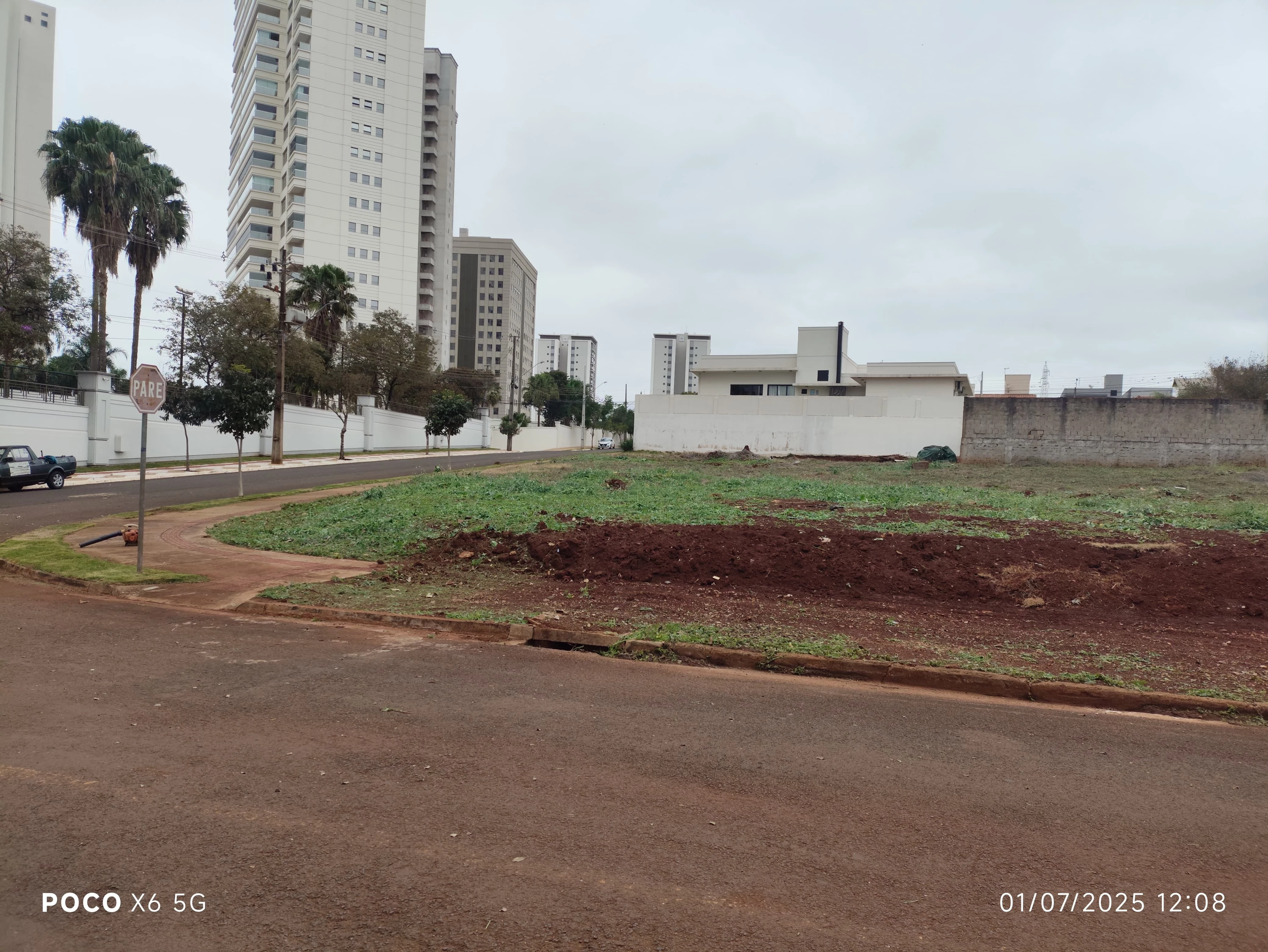 Foto do imóvel: Terreno à Venda, 1091 m² em Parque Residencial Alcântara - Londrina