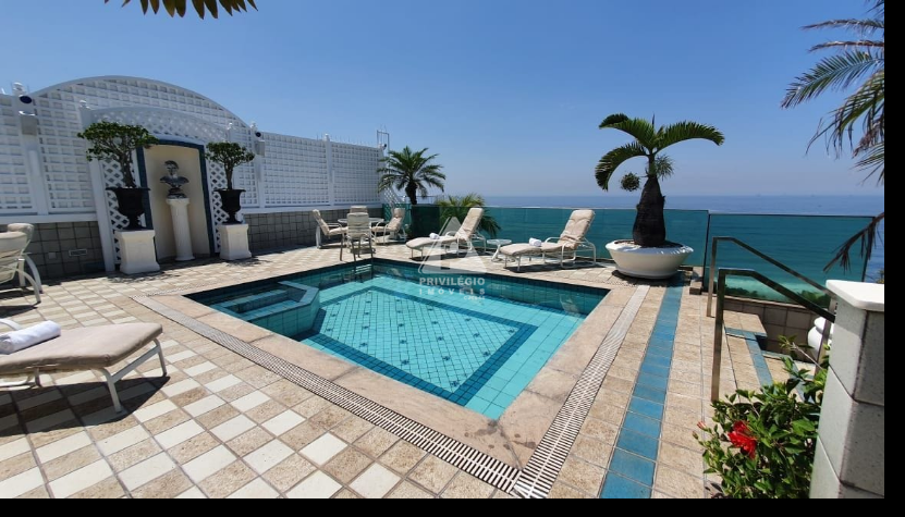 Imagem Cobertura com 5 Quartos à Venda, 2 m²em Copacabana - Rio de Janeiro