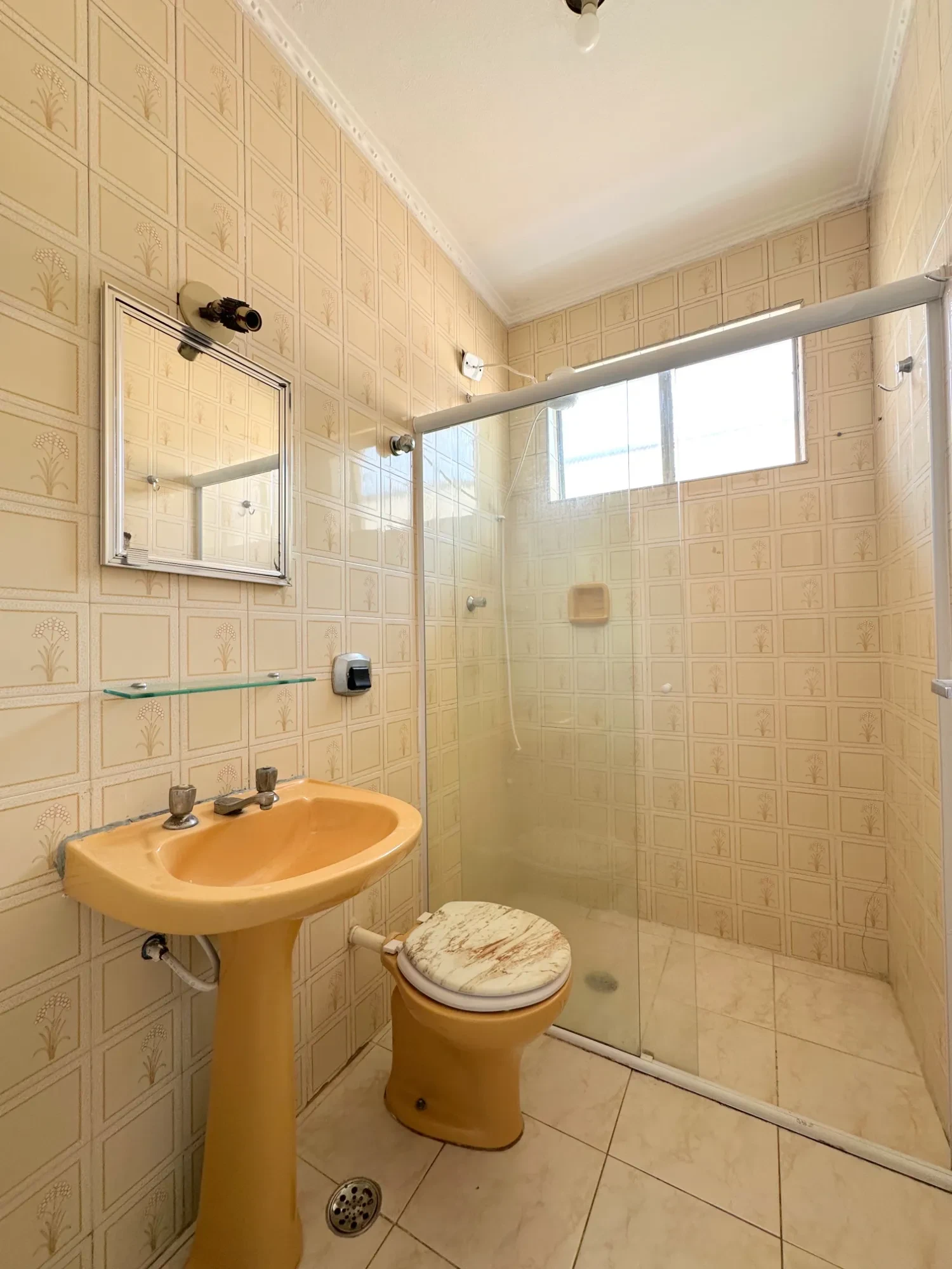 Imagem Sobrado com 2 Quartos para Alugar, 130 m² em Piraporinha - Diadema