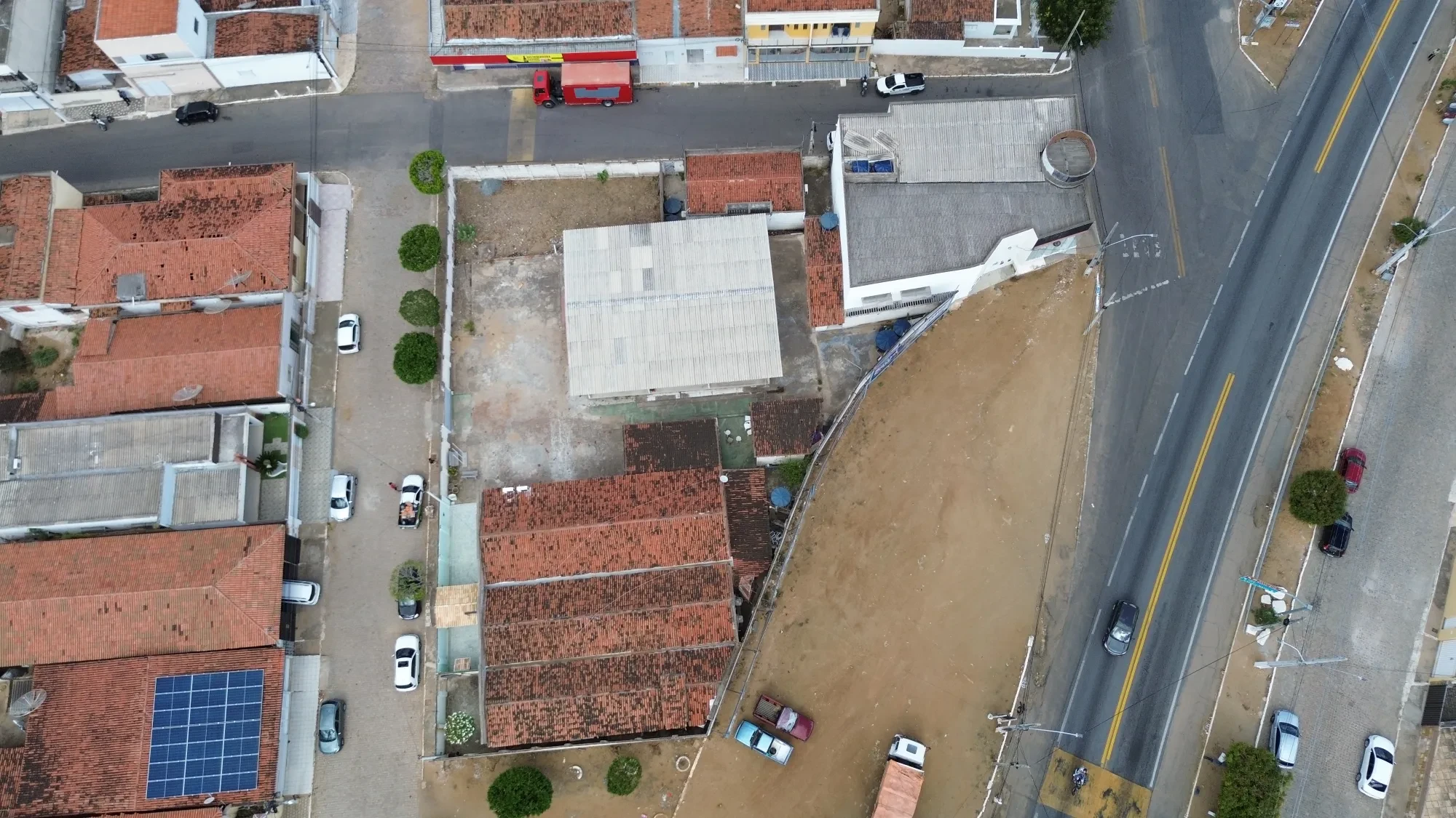 Foto do imóvel: Imóvel Comercial à Venda, 1323 metros em Santa Cruz - Santa Cruz