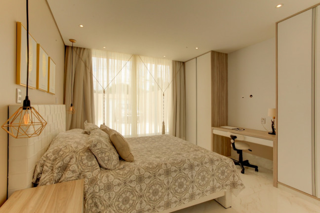 Imagem Casa com 2 Quartos à Venda, 230 m² em Trianon - Guarapuava