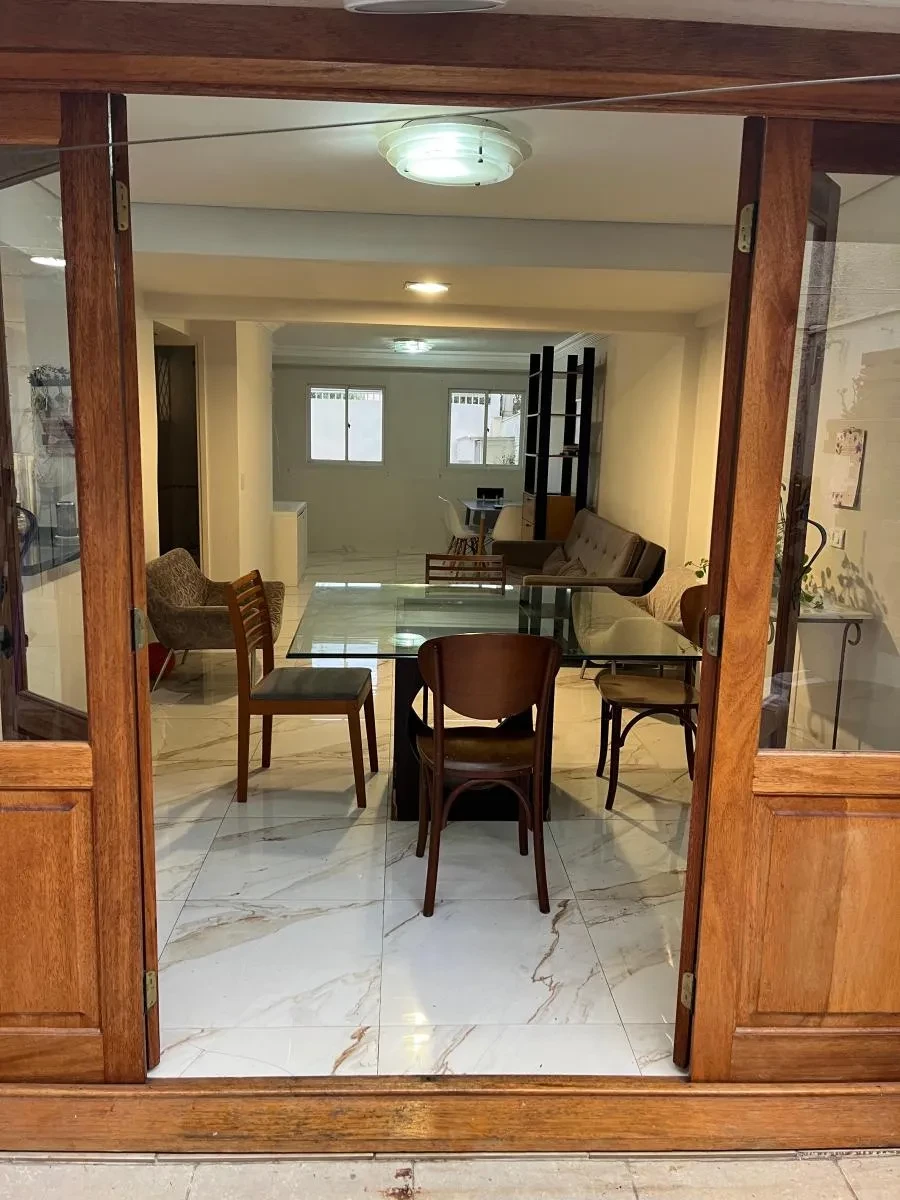 Imagem Sobrado com 3 Quartos à Venda, 147 metros em Bacacheri - Curitiba