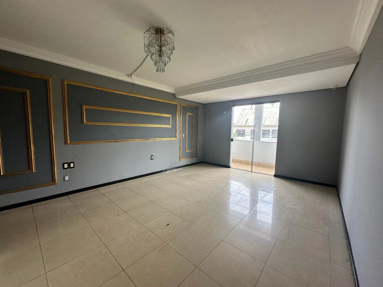 Imagem Sobrado com 6 Quartos à Venda, 411 m² em Setor Jaó - Goiânia Imagem Sobrado com 6 Quartos à Venda, 411 m² em Setor Jaó - Goiânia