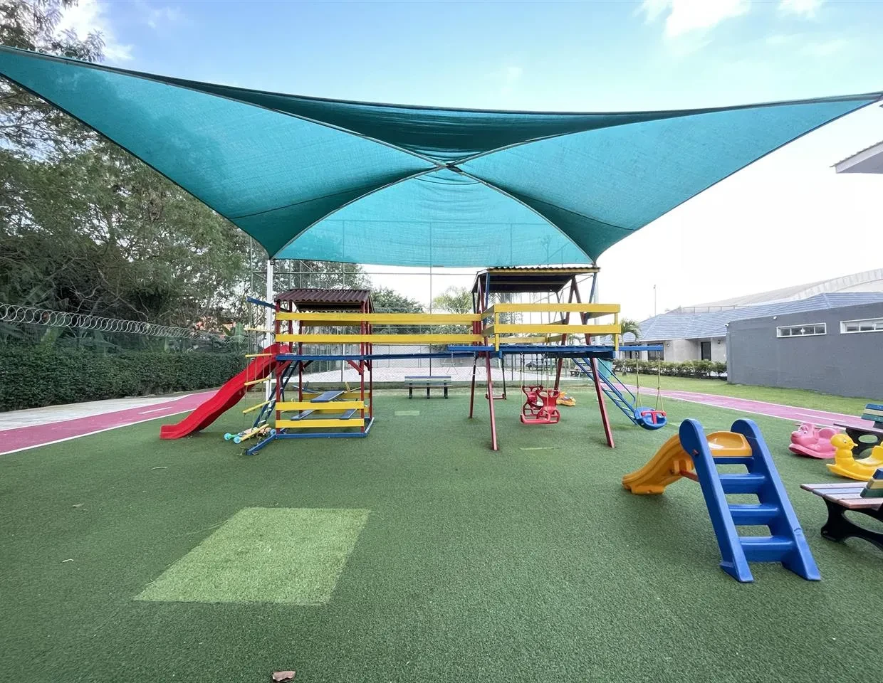 Foto do imóvel: Casa de Condomínio com 4 Quartos à Venda, 392 m² em Recreio dos Bandeirantes - Rio de Janeiro