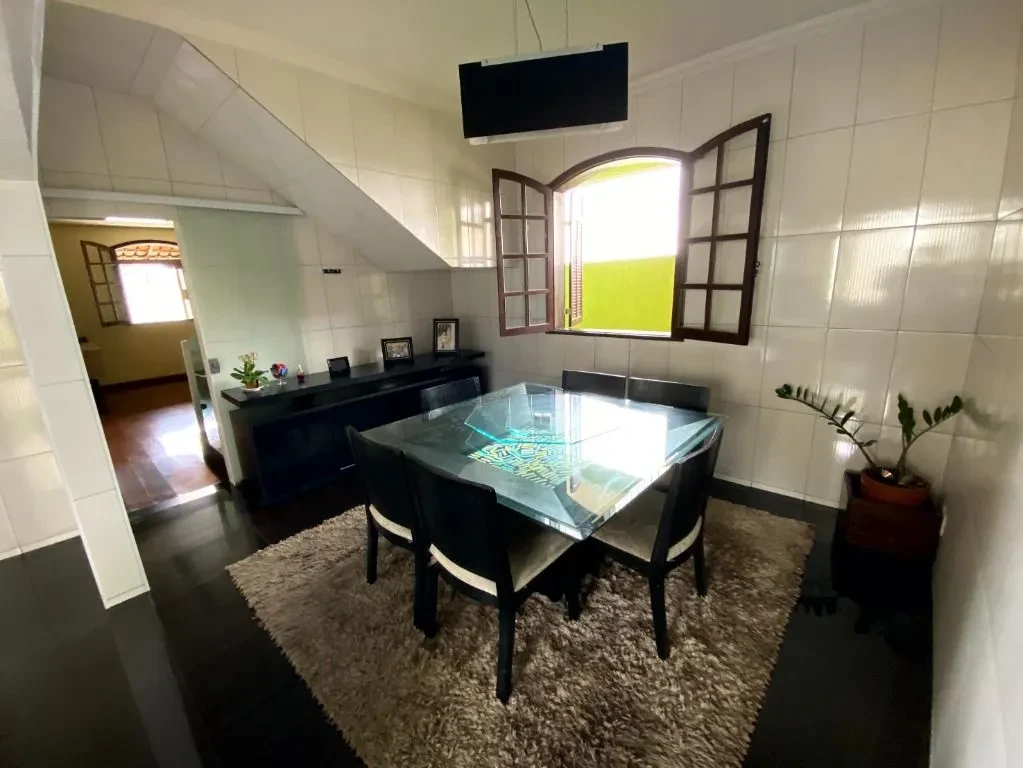 Imagem Casa com 4 Quartos à Venda, 200 m² em Tupi A - Belo Horizonte