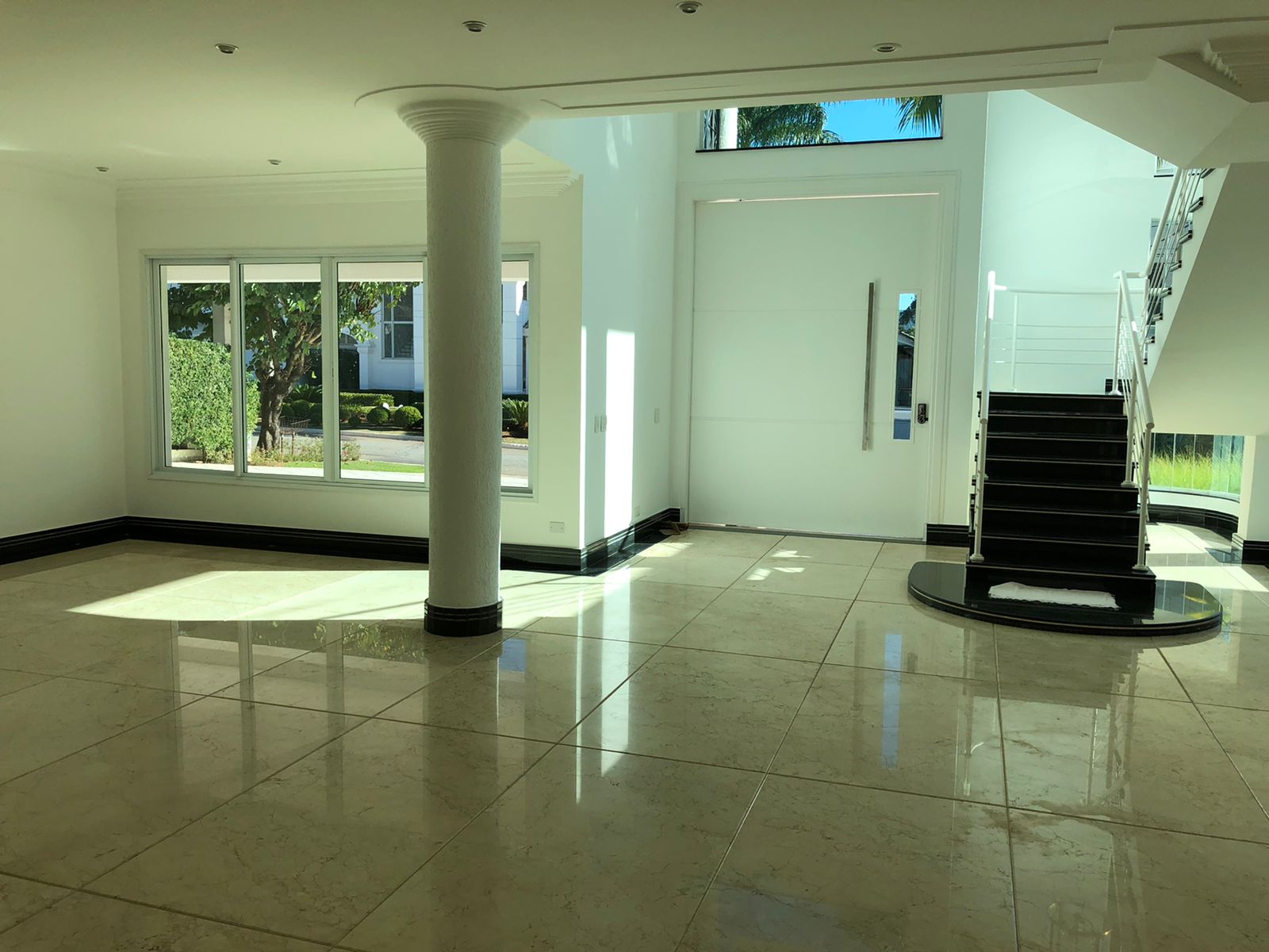 Imagem Casa de Condomínio com 5 Quartos à Venda ou Locação, 662 m²em Tamboré - Santana de Parnaíba