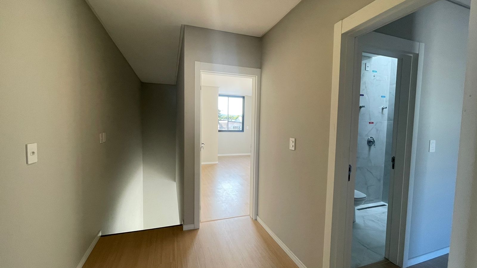 Imagem Sobrado com 3 Quartos à Venda, 124 m²em Centro - Camboriú