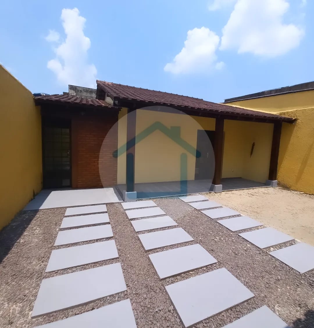 Imagem Casa com 2 Quartos à Venda, 250 m²em Flores - Manaus